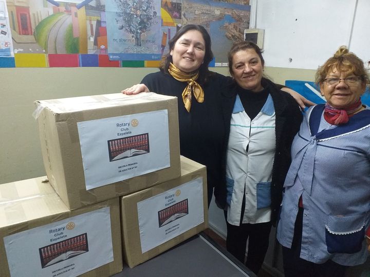 Colecciones enciclopédicas y bibliográficas para Escuela de Adultos